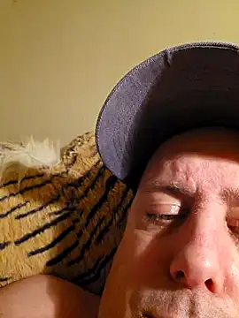 HeteroHotGuy1 online show from 02.03.25