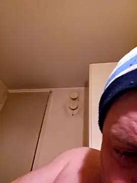 HeteroHotGuy1 online show from 03.06.25