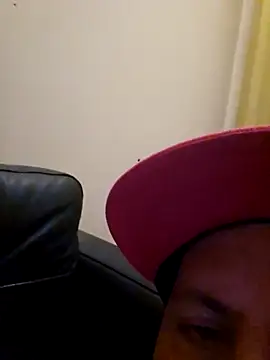 HeteroHotGuy1 online show from 10.12.25