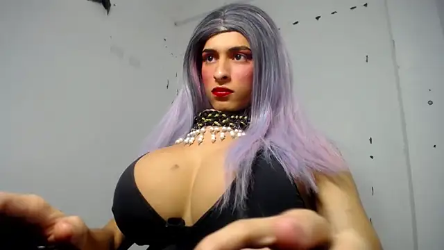 Snapshot of paulinabigcock chatting on 01.14.25 paulinabigcock online show from 01.14.25