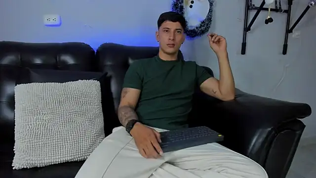 Damian23   online show from 12.21.24
