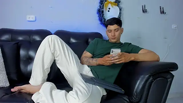 Damian23   online show from 12.21.24