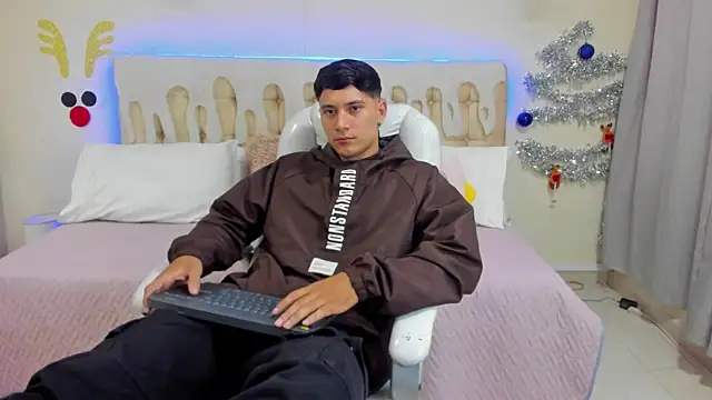 Damian23   online show from 12.21.24