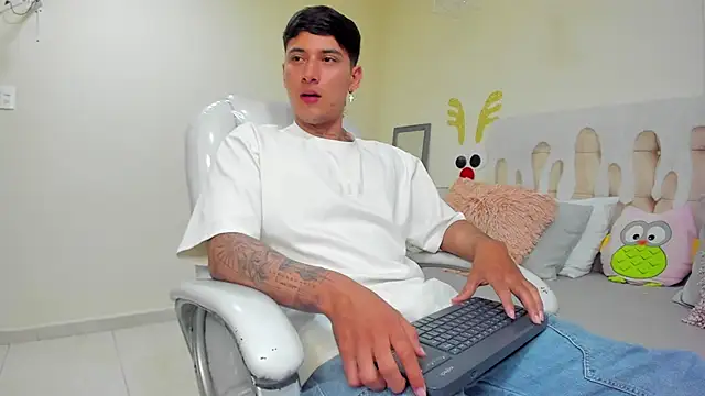 Damian23   online show from 01.02.25