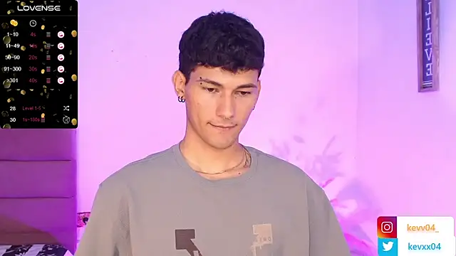 Snapshot of Alexx_tc chatting on 09.30.25 Alexx tc online show from 09.30.25