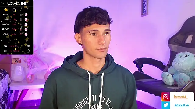 Snapshot of Alexx_tc chatting on 10.04.25 Alexx tc online show from 10.04.25