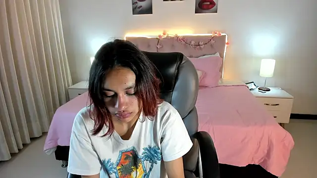 Kat cute  online show from 09.24.25