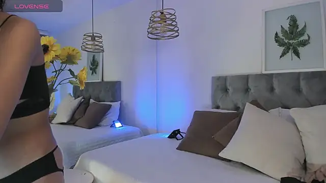 Kat cute  online show from 10.05.25