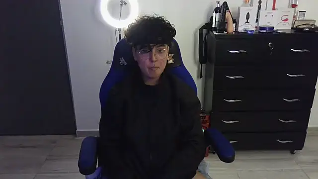 thomascooper7 online show from 02.17.25