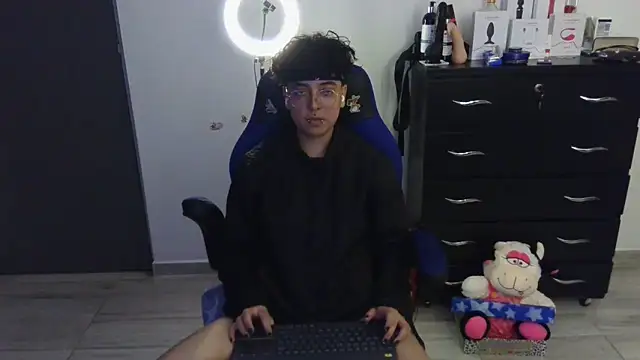 thomascooper7 online show from 03.06.25