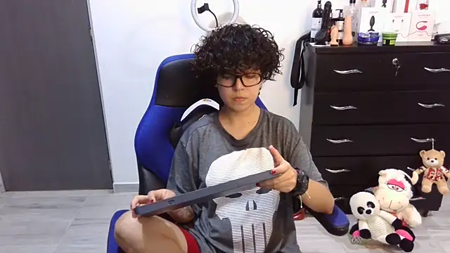 thomascooper7 online show from 09.15.25