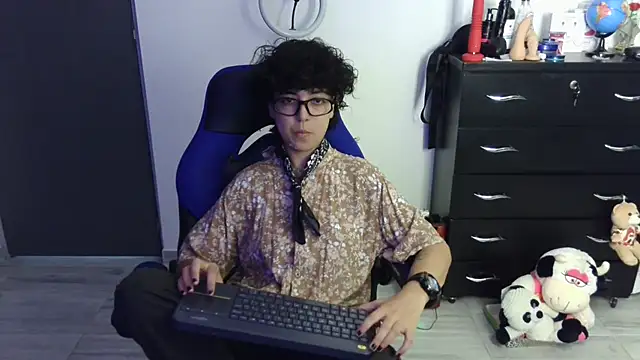 thomascooper7 online show from 04.12.26