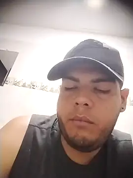 Snapshot of granslam_ chatting on 03.05.25 granslam  online show from 03.05.25