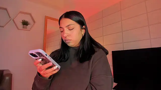 Christine Laam online show from 11.26.25