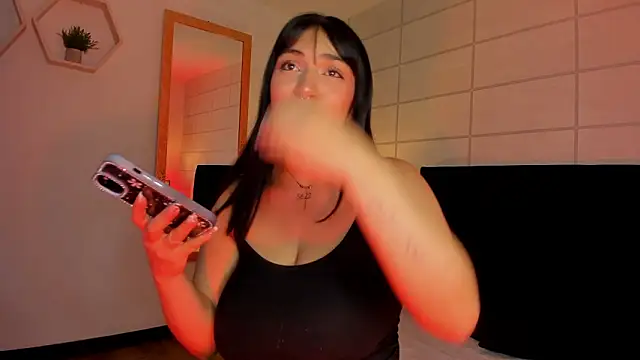 Snapshot of Christine_Laam chatting on 02.03.26 Christine Laam online show from 02.03.26