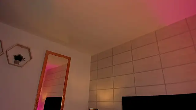 Snapshot of Christine_Laam chatting on 02.17.26 Christine Laam online show from 02.17.26