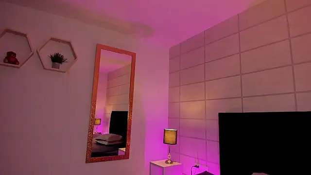 Snapshot of Christine_Laam chatting on 02.23.26 Christine Laam online show from 02.23.26