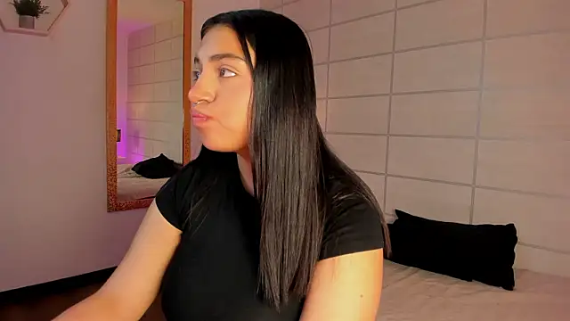 Christine Laam online show from 03.30.26