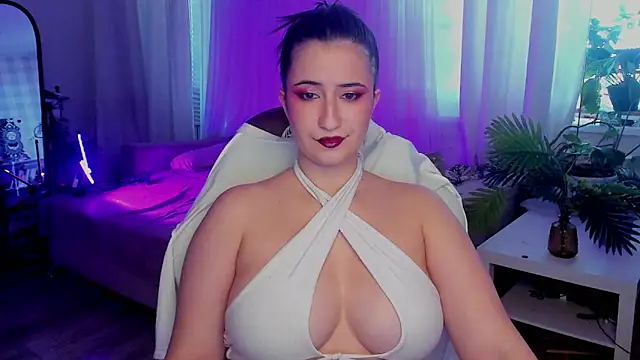 Snapshot of annallurings chatting on 09.22.25 annallurings online show from 09.22.25