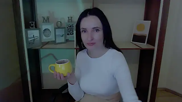 LaimaV  online show from 09.28.25