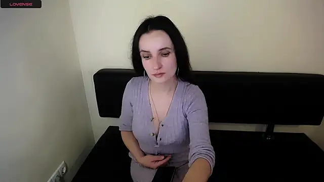 LaimaV  online show from 10.10.25