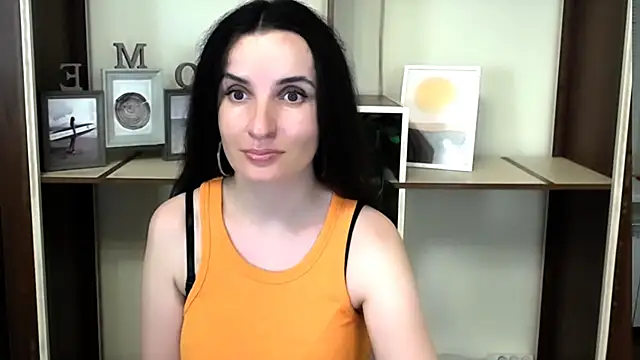 Snapshot of LaimaV_ chatting on 06.27.26 LaimaV online show from 06.27.26