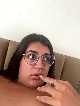 Snapshot of isa_ofc2024 chatting on 01.12.26 isa ofc2024 online show from 01.12.26