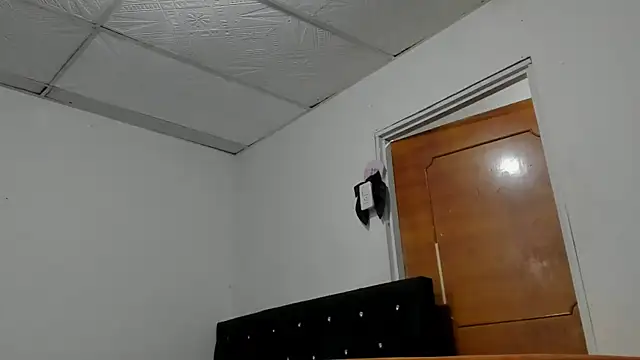 chloe evanx  online show from 01.18.25