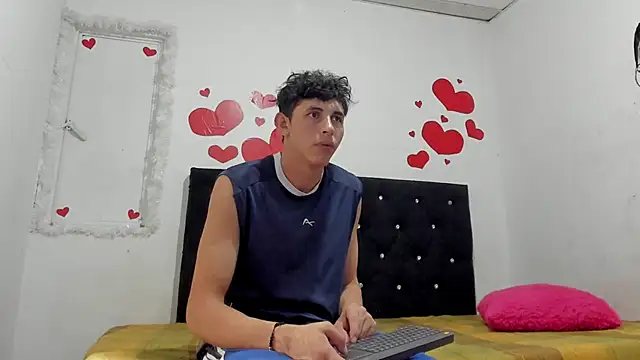 chloe evanx  online show from 03.18.25