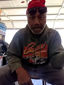 Snapshot of yasohw chatting on 01.23.25 yasohw online show from 01.23.25