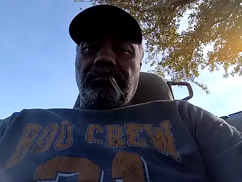 Snapshot of yasohw chatting on 02.02.25 yasohw online show from 02.02.25