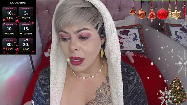 Snapshot of Grecia_Horny chatting on 12.13.24 Grecia Horny online show from 12.13.24