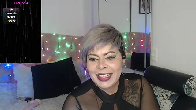 Snapshot of Grecia_Horny chatting on 01.12.25 Grecia Horny online show from 01.12.25