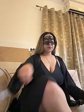 Snapshot of maskinamy chatting on 09.08.25 maskinamy online show from 09.08.25