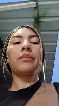 GIRL DONCELLA online show from 12.19.24