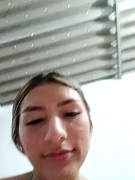 GIRL DONCELLA online show from 12.23.24