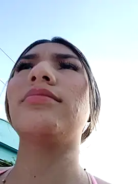 GIRL DONCELLA online show from 01.19.25