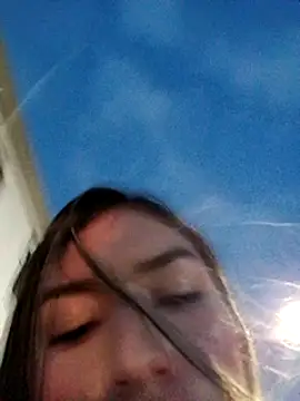 GIRL DONCELLA online show from 02.24.25