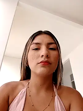 GIRL DONCELLA online show from 03.18.25