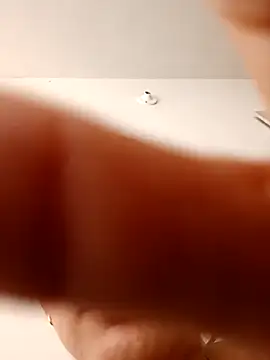 GIRL DONCELLA online show from 10.08.25