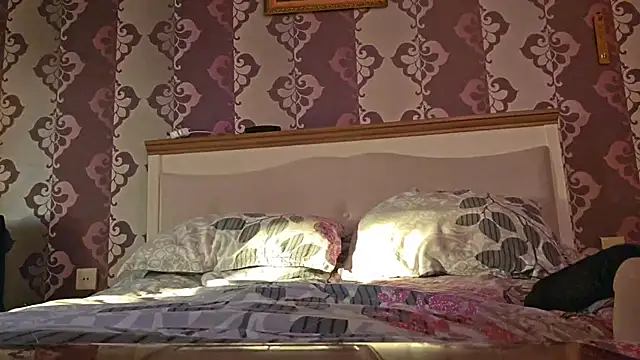 AlejandraDelaney online show from 01.10.25