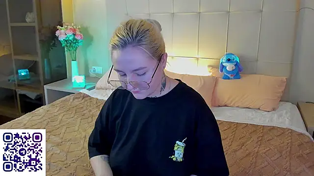 Debbie Taylor online show from 01.15.26