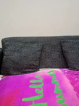 juicygoddess2 online show from 12.17.25