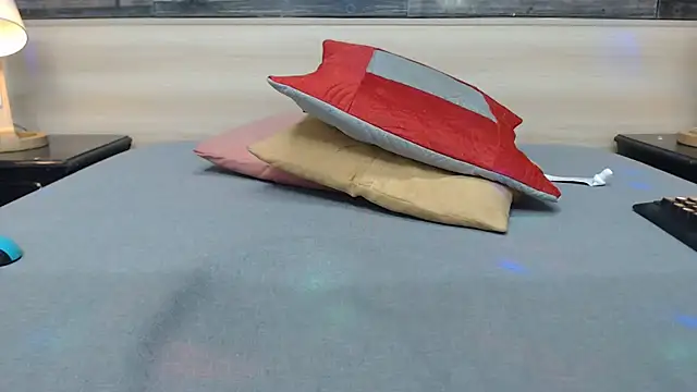 nahomibecker online show from 03.04.25