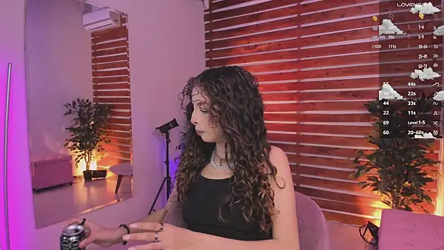 Sapphire Venuss online show from 11.26.25