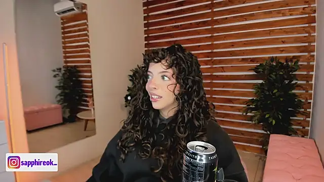 Sapphire Venuss online show from 01.15.26