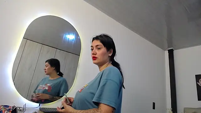 lily f00x online show from 02.25.26