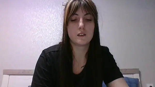 Moniic Moon online show from 01.12.25