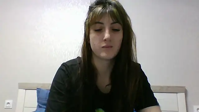 Moniic Moon online show from 02.15.25