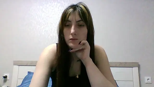 Moniic Moon online show from 02.18.25